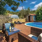 Stunning In Lejlighed Supetarska Draga